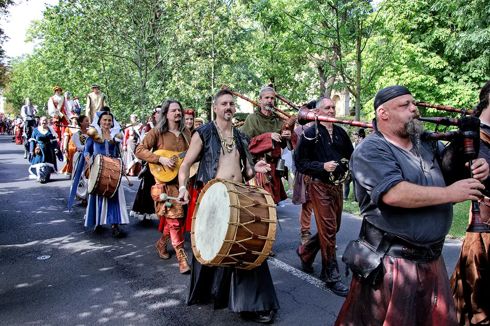 Průvod během Císařského dne v Kadani